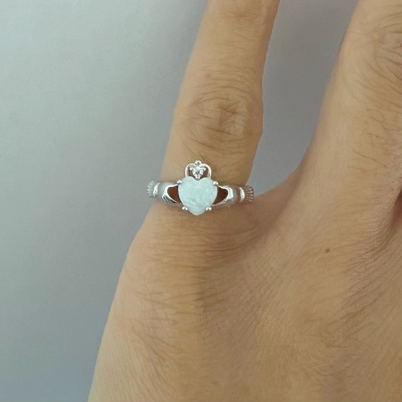 Sterling silver white opal stone Claddagh ring, white opal ring, Claddagh ring - Picture 9 of 10